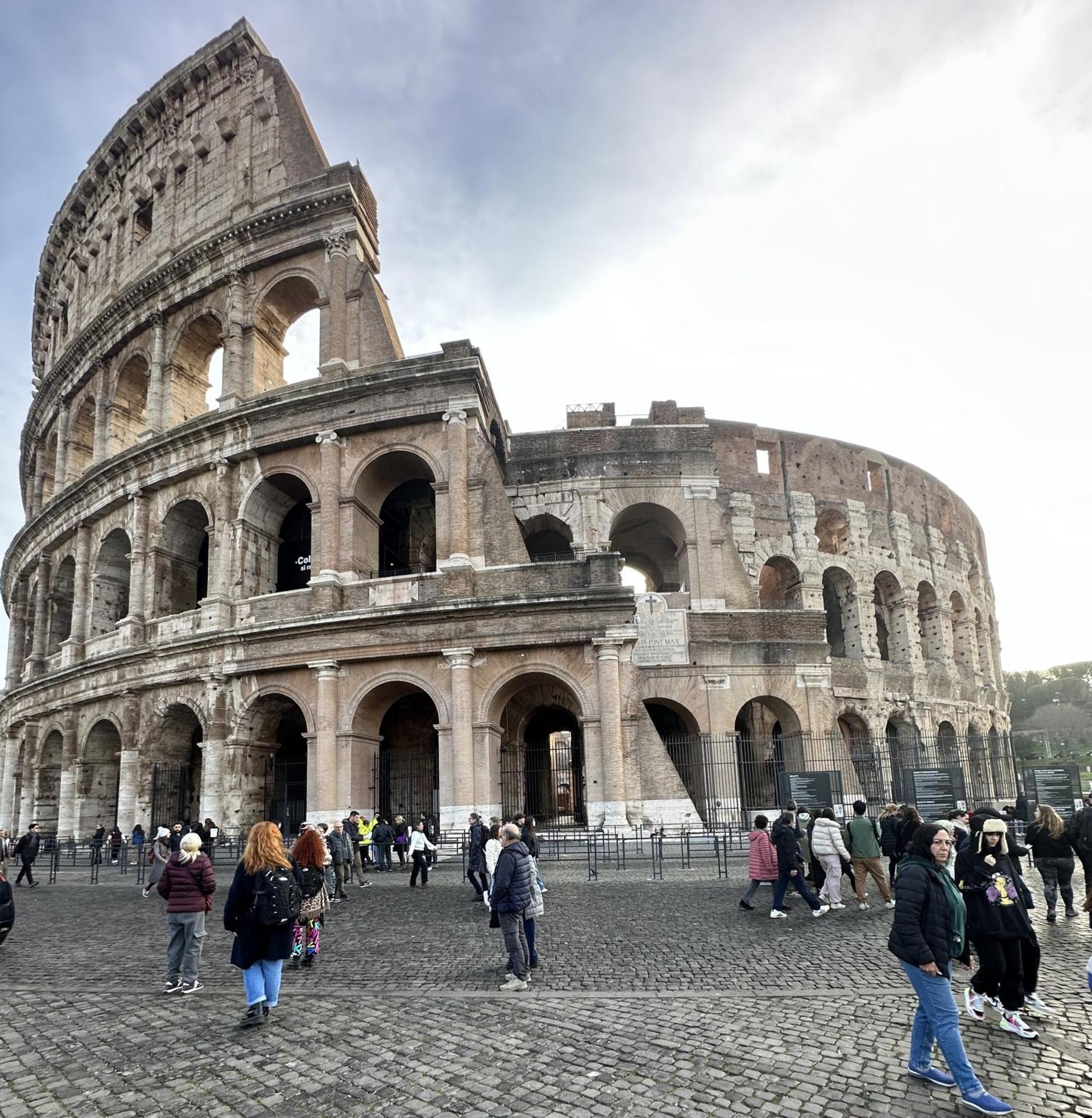 4 Bed Rooms Luxury Apartment Near Colosseum Rome Exterior photo